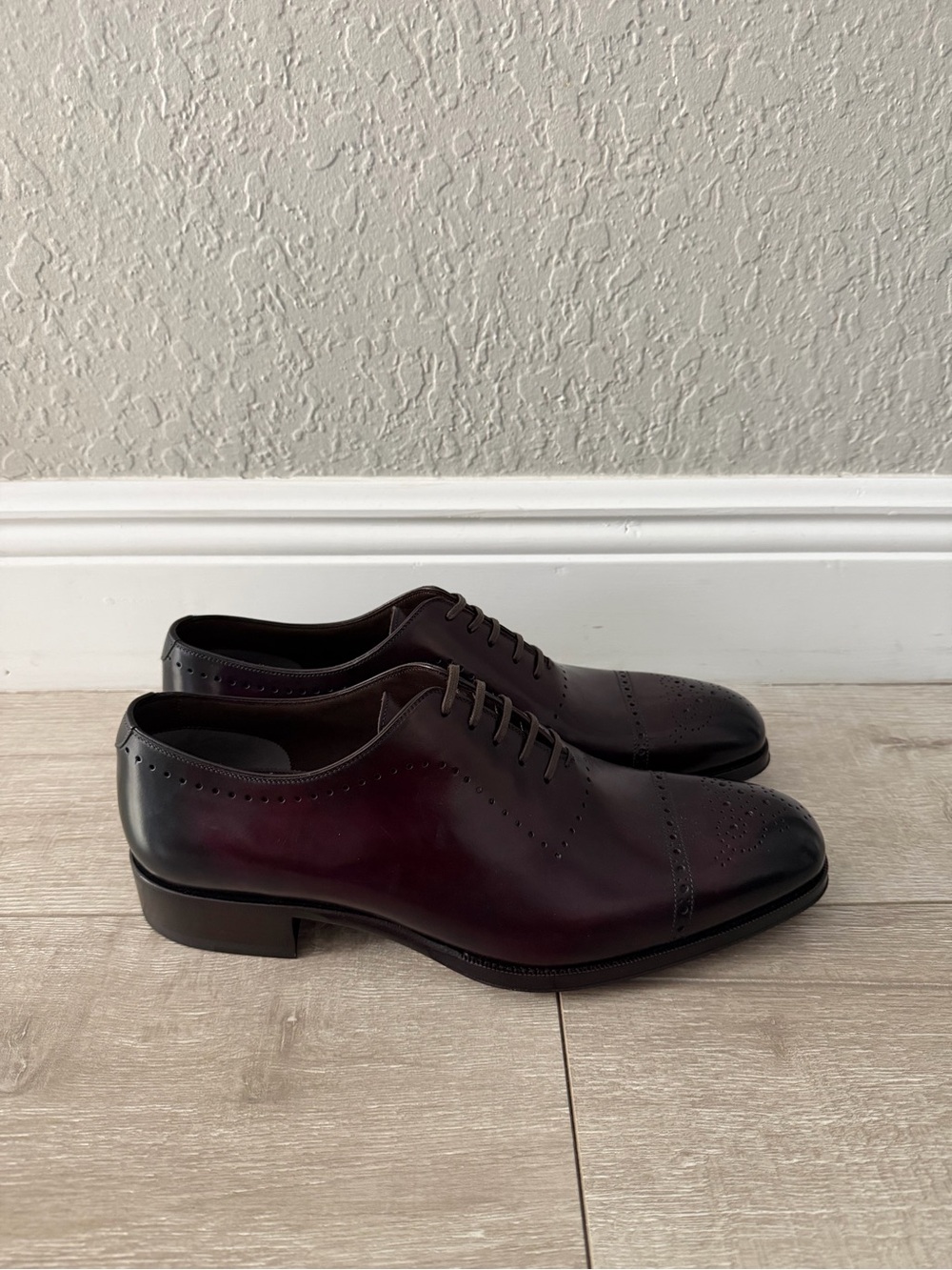 Men's tom ford Burgundy Leather Oxford Dress Shoes men 10.5 authentic new